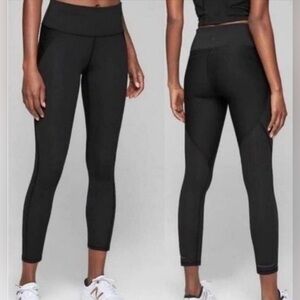 Athleta Stealth 7/8 Tight in Black